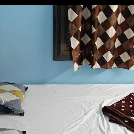 Maa Sharda Inn Hotel Maihar Buitenkant foto